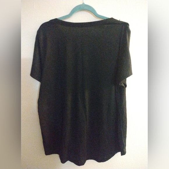 Nike plus size 1X dri fit tee - Picture 2 of 3